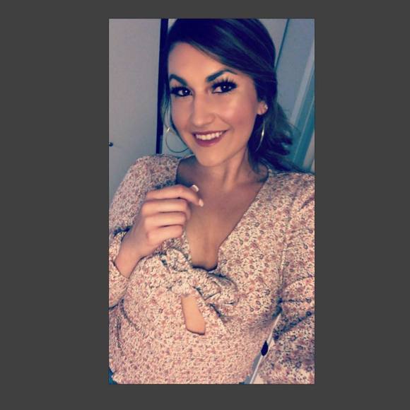 Meet your Posher, Chelsea - Picture 1 of 1